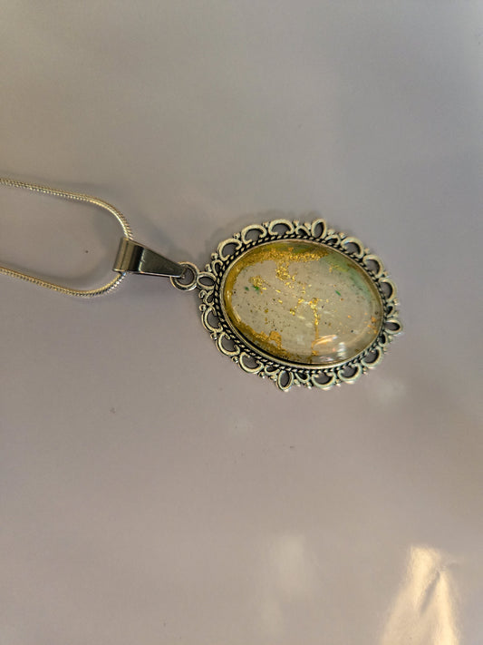 18 inch silver plated acrylic pour necklaces - White