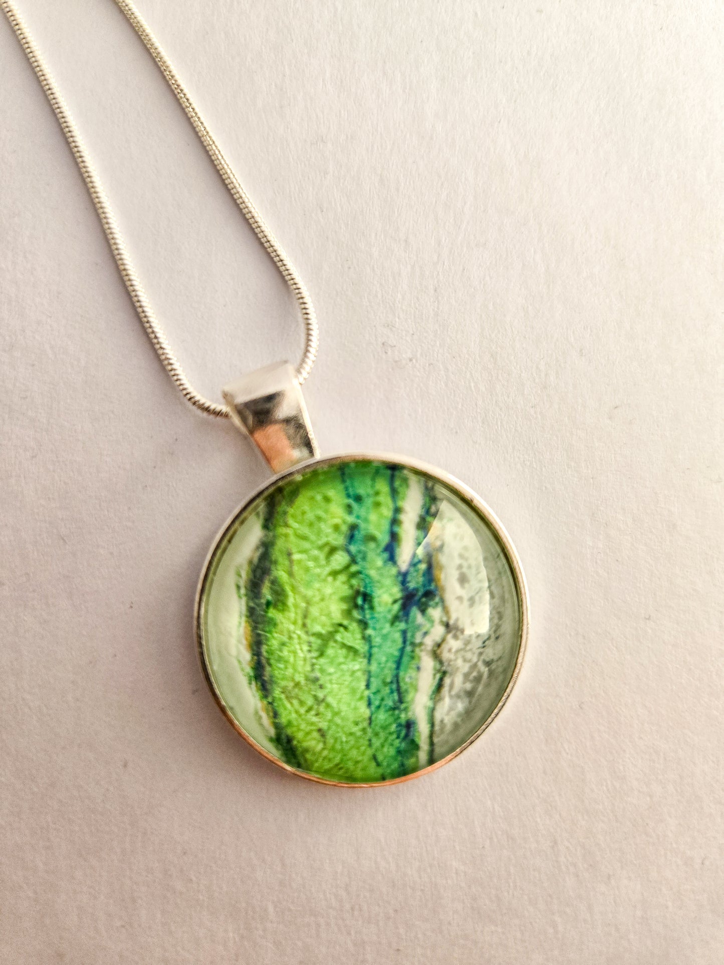 18 inch silver plated acrylic pour necklaces - Green