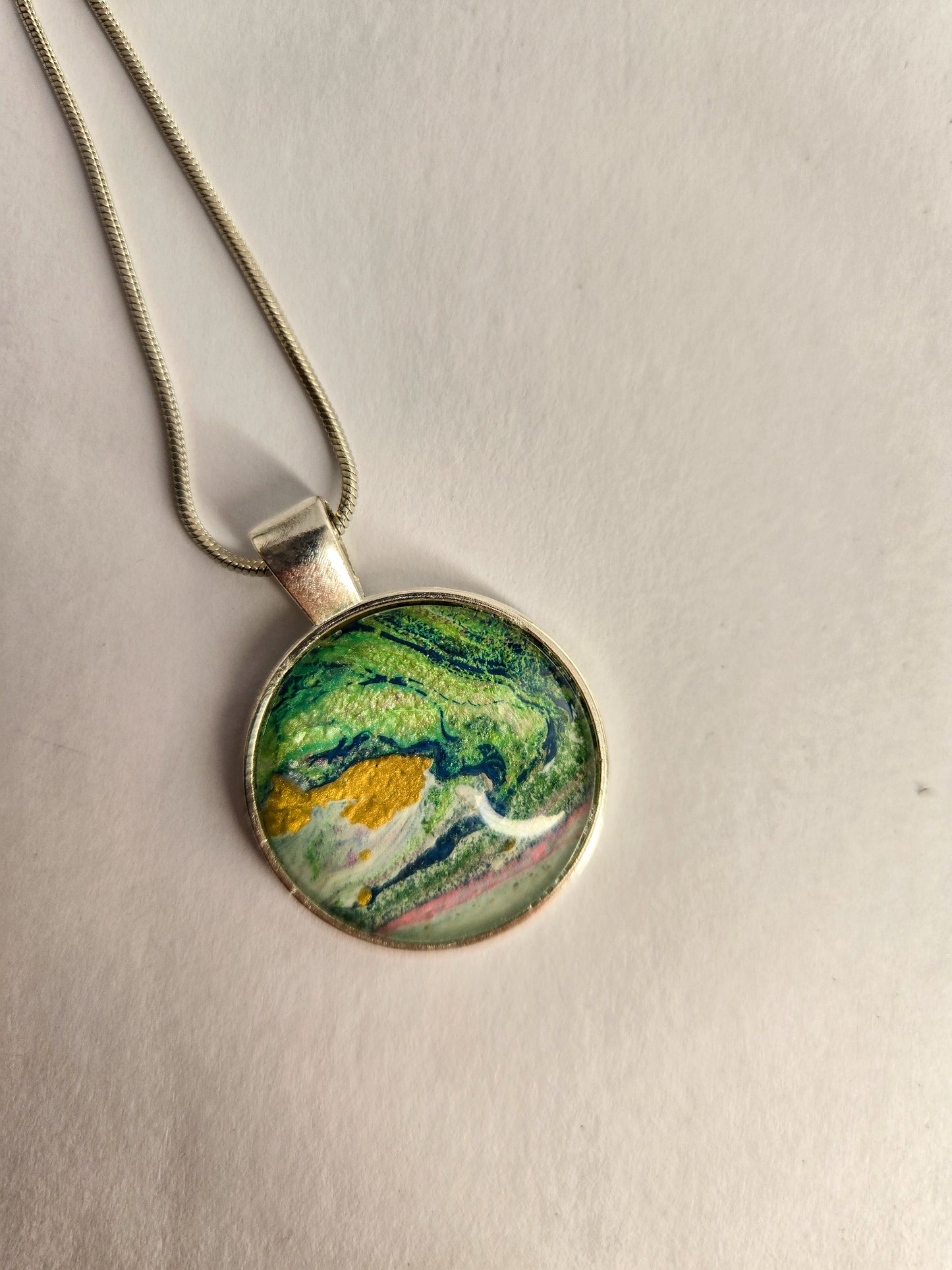 18 inch silver plated acrylic pour necklaces - Green