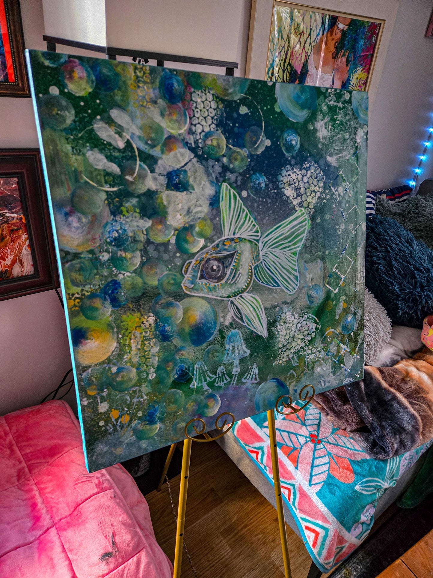 Maisies Fish 19.5 x 19.5